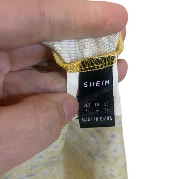 Shein XL Y2K inspired off shoulder floral - Picture 4 of 5